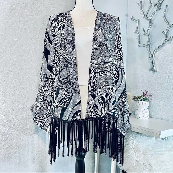Luxe Apothetique Fringed Shawl Cardigan Leopard & Lace Print Black White - Picture 1 of 11